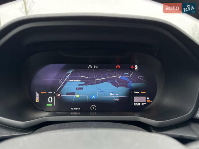 Белый Polestar 2, объемом двигателя 0 л и пробегом 40 тыс. км за 21850 $, фото 9 на Automoto.ua