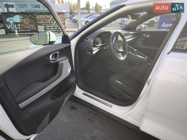 Білий Polestar 2, об'ємом двигуна 0 л та пробігом 92 тис. км за 22999 $, фото 46 на Automoto.ua