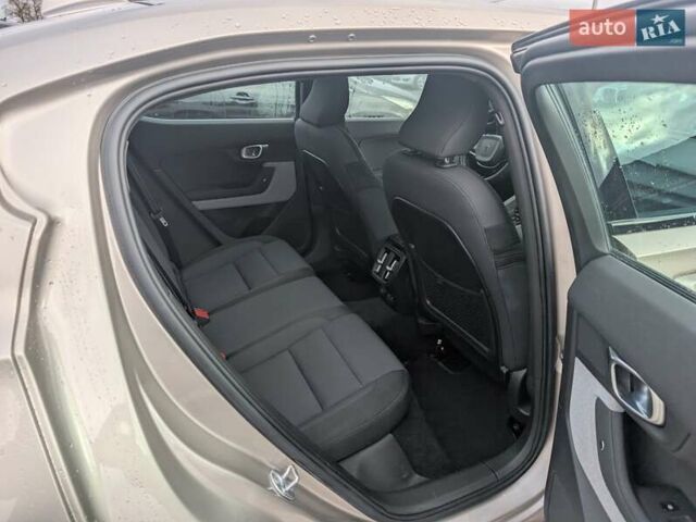 Бежевий Polestar 2, об'ємом двигуна 0 л та пробігом 92 тис. км за 20950 $, фото 33 на Automoto.ua