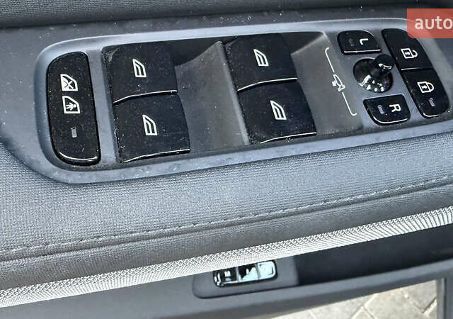 Чорний Polestar 2, об'ємом двигуна 0 л та пробігом 19 тис. км за 23500 $, фото 35 на Automoto.ua