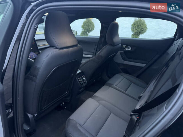 Черный Polestar 2, объемом двигателя 0 л и пробегом 171 тыс. км за 18800 $, фото 26 на Automoto.ua