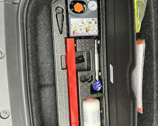 Чорний Polestar 2, об'ємом двигуна 0 л та пробігом 40 тис. км за 22950 $, фото 33 на Automoto.ua