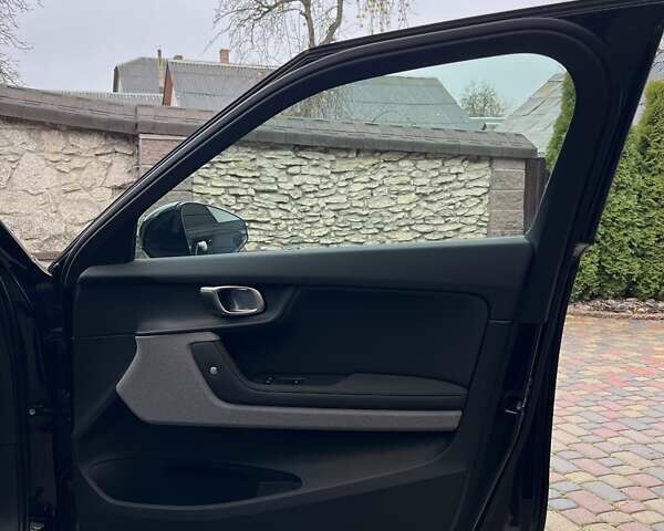 Чорний Polestar 2, об'ємом двигуна 0 л та пробігом 40 тис. км за 22950 $, фото 27 на Automoto.ua