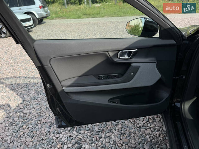 Чорний Polestar 2, об'ємом двигуна 0 л та пробігом 106 тис. км за 22500 $, фото 17 на Automoto.ua