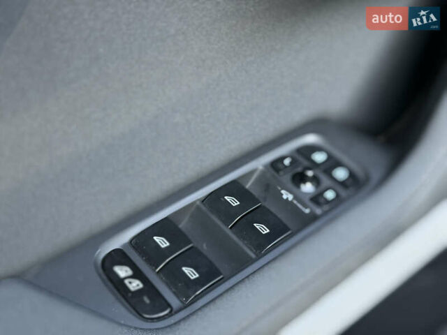Черный Polestar 2, объемом двигателя 0 л и пробегом 81 тыс. км за 21000 $, фото 17 на Automoto.ua