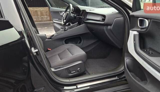 Черный Polestar 2, объемом двигателя 0 л и пробегом 101 тыс. км за 20400 $, фото 47 на Automoto.ua