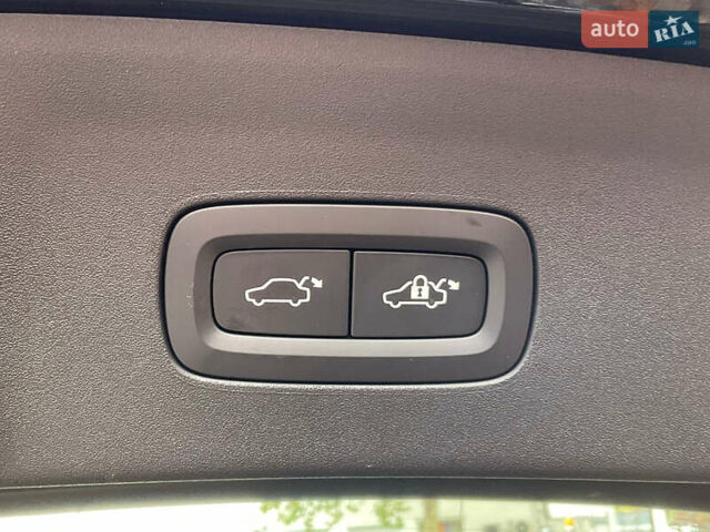 Чорний Polestar 2, об'ємом двигуна 0 л та пробігом 31 тис. км за 32999 $, фото 3 на Automoto.ua