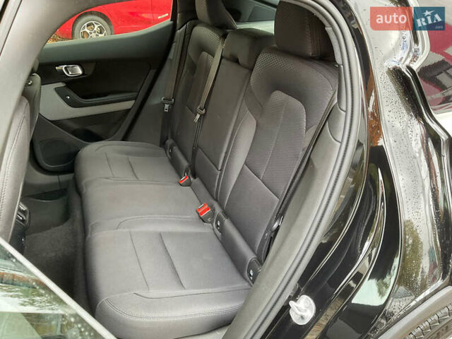 Чорний Polestar 2, об'ємом двигуна 0 л та пробігом 31 тис. км за 32999 $, фото 8 на Automoto.ua