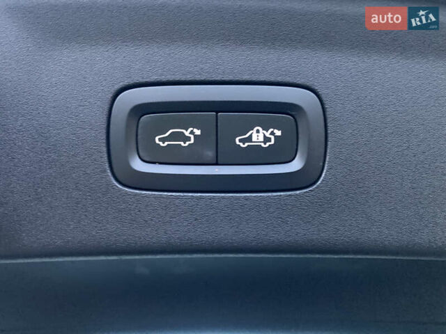 Чорний Polestar 2, об'ємом двигуна 0 л та пробігом 39 тис. км за 21800 $, фото 24 на Automoto.ua