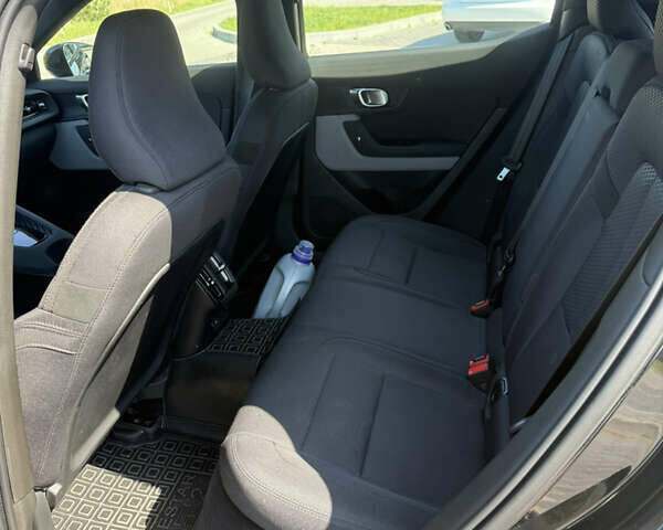 Чорний Polestar 2, об'ємом двигуна 0 л та пробігом 30 тис. км за 20400 $, фото 13 на Automoto.ua