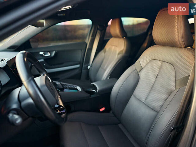 Черный Polestar 2, объемом двигателя 0 л и пробегом 149 тыс. км за 20500 $, фото 26 на Automoto.ua