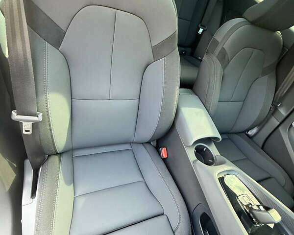 Сірий Polestar 2, об'ємом двигуна 0 л та пробігом 8 тис. км за 28000 $, фото 25 на Automoto.ua
