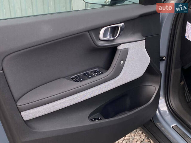 Сірий Polestar 2, об'ємом двигуна 0 л та пробігом 179 тис. км за 22500 $, фото 70 на Automoto.ua