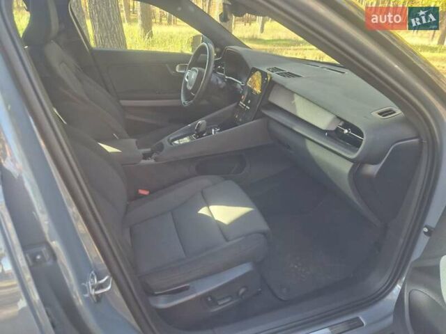 Серый Polestar 2, объемом двигателя 0 л и пробегом 71 тыс. км за 22300 $, фото 42 на Automoto.ua