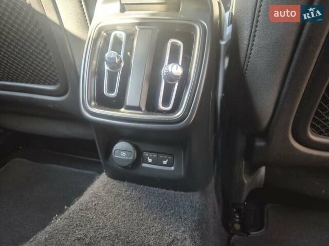 Серый Polestar 2, объемом двигателя 0 л и пробегом 71 тыс. км за 22300 $, фото 18 на Automoto.ua