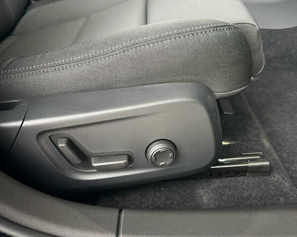 Сірий Polestar 2, об'ємом двигуна 0 л та пробігом 2 тис. км за 26000 $, фото 11 на Automoto.ua