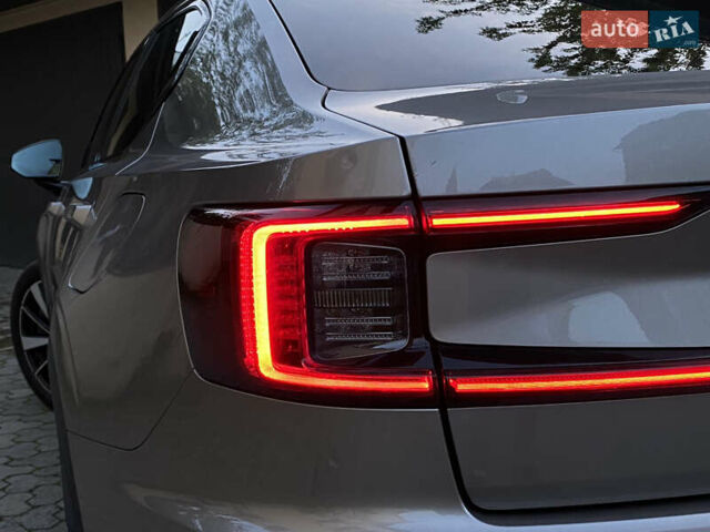 Серый Polestar 2, объемом двигателя 0 л и пробегом 165 тыс. км за 21500 $, фото 31 на Automoto.ua