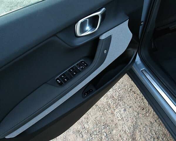 Серый Polestar 2, объемом двигателя 0 л и пробегом 11 тыс. км за 24300 $, фото 18 на Automoto.ua