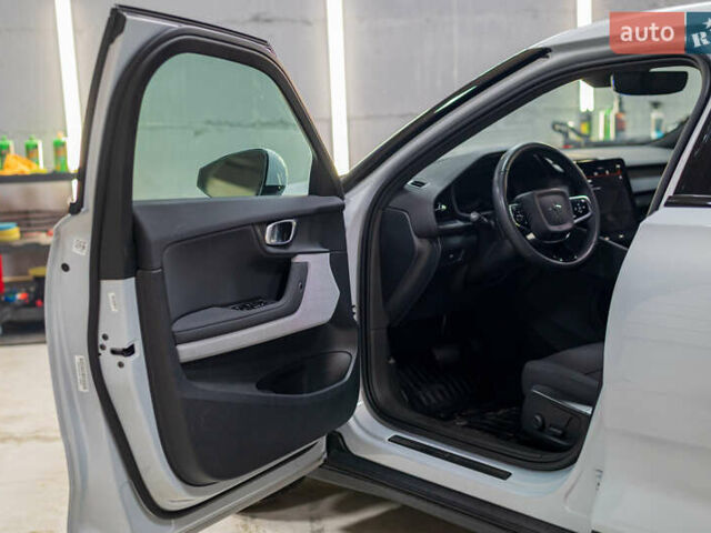 Серый Polestar 2, объемом двигателя 0 л и пробегом 159 тыс. км за 19500 $, фото 19 на Automoto.ua