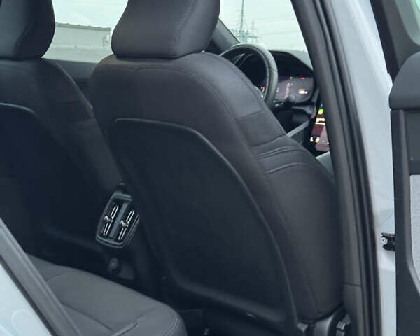 Сірий Polestar 2, об'ємом двигуна 0 л та пробігом 60 тис. км за 19999 $, фото 41 на Automoto.ua