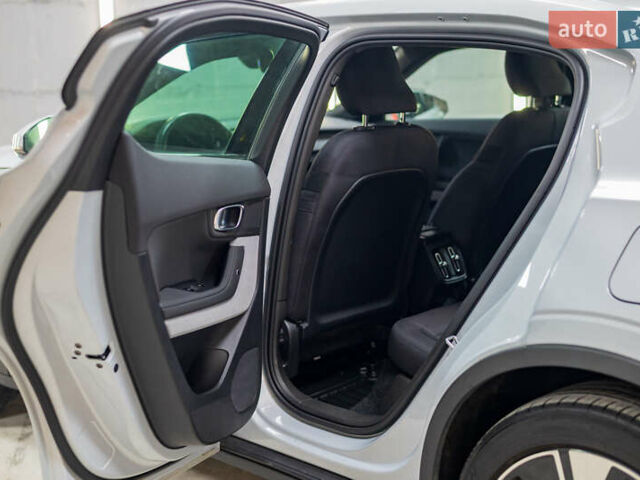 Серый Polestar 2, объемом двигателя 0 л и пробегом 159 тыс. км за 19500 $, фото 34 на Automoto.ua