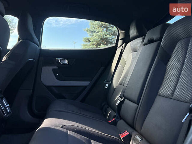 Серый Polestar 2, объемом двигателя 0 л и пробегом 126 тыс. км за 19800 $, фото 20 на Automoto.ua