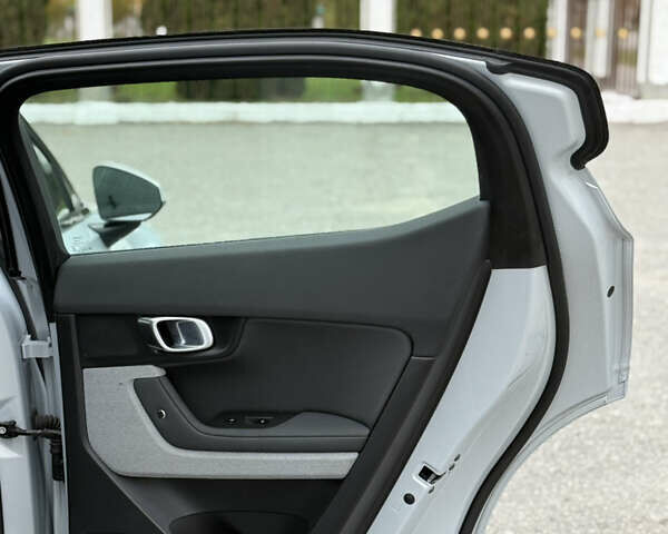 Сірий Polestar 2, об'ємом двигуна 0 л та пробігом 102 тис. км за 19999 $, фото 46 на Automoto.ua