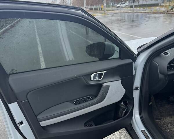 Сірий Polestar 2, об'ємом двигуна 0 л та пробігом 97 тис. км за 22000 $, фото 11 на Automoto.ua