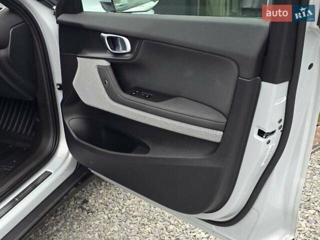 Серый Polestar 2, объемом двигателя 0 л и пробегом 77 тыс. км за 19999 $, фото 60 на Automoto.ua