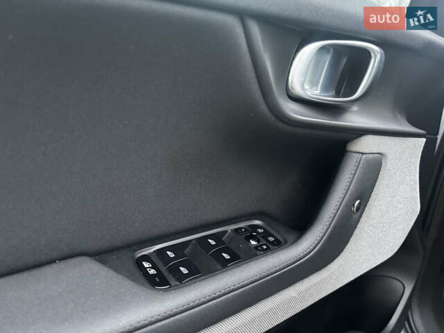 Сірий Polestar 2, об'ємом двигуна 0 л та пробігом 118 тис. км за 18500 $, фото 28 на Automoto.ua