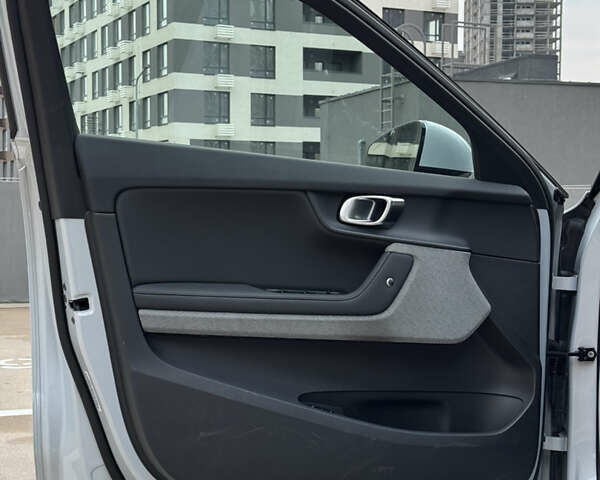 Сірий Polestar 2, об'ємом двигуна 0 л та пробігом 60 тис. км за 19999 $, фото 24 на Automoto.ua