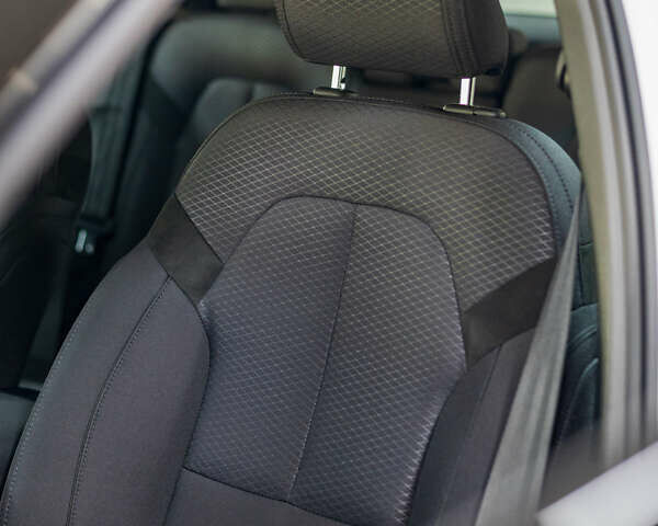 Серый Polestar 2, объемом двигателя 0 л и пробегом 159 тыс. км за 19500 $, фото 27 на Automoto.ua