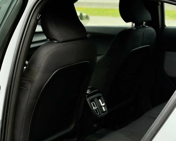 Сірий Polestar 2, об'ємом двигуна 0 л та пробігом 102 тис. км за 19999 $, фото 50 на Automoto.ua