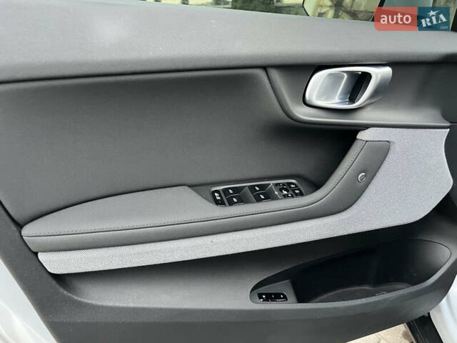 Сірий Polestar 2, об'ємом двигуна 0 л та пробігом 160 тис. км за 19600 $, фото 7 на Automoto.ua