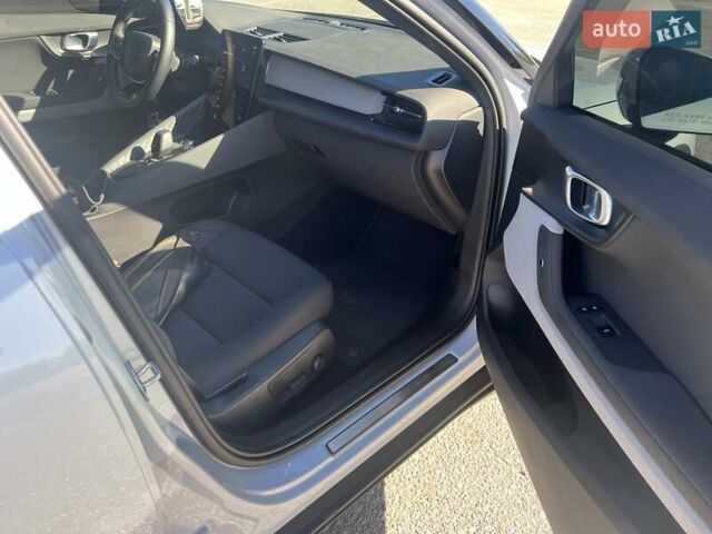 Серый Polestar 2, объемом двигателя 0 л и пробегом 25 тыс. км за 24100 $, фото 6 на Automoto.ua
