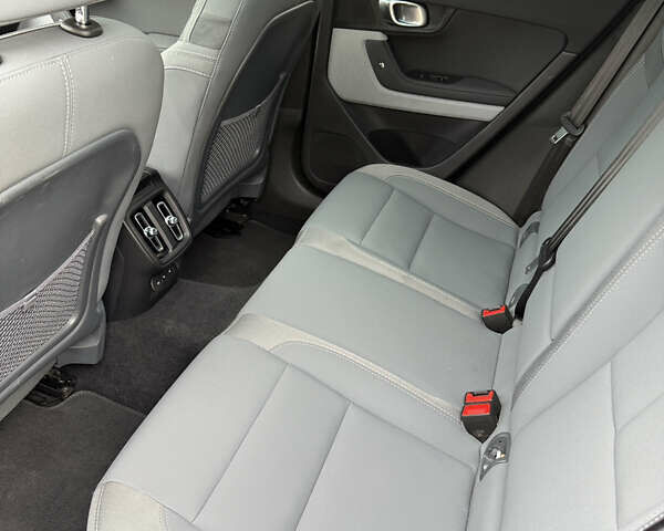 Серый Polestar 2, объемом двигателя 0 л и пробегом 11 тыс. км за 24800 $, фото 27 на Automoto.ua