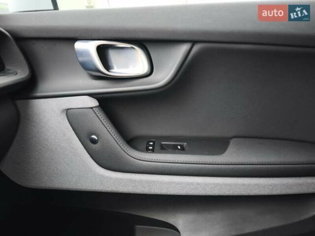 Серый Polestar 2, объемом двигателя 0 л и пробегом 159 тыс. км за 23999 $, фото 35 на Automoto.ua