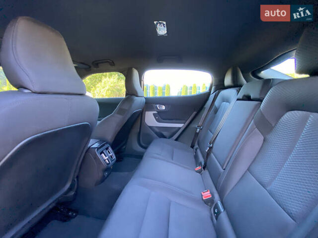 Серый Polestar 2, объемом двигателя 0 л и пробегом 28 тыс. км за 28500 $, фото 44 на Automoto.ua