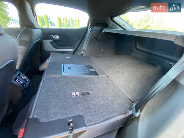 Серый Polestar 2, объемом двигателя 0 л и пробегом 28 тыс. км за 28500 $, фото 45 на Automoto.ua