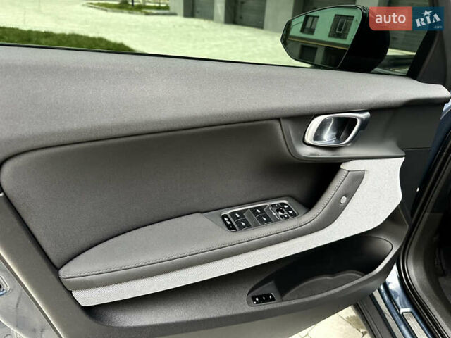 Синий Polestar 2, объемом двигателя 0 л и пробегом 77 тыс. км за 23200 $, фото 21 на Automoto.ua