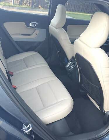 Синій Polestar 2, об'ємом двигуна 0 л та пробігом 63 тис. км за 21700 $, фото 8 на Automoto.ua