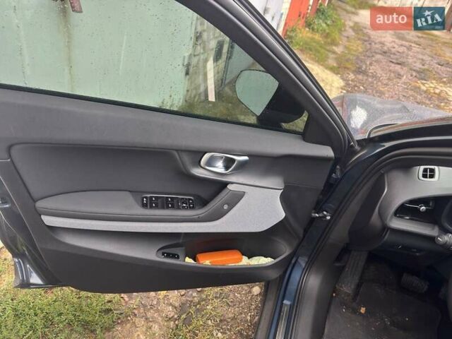 Синій Polestar 2, об'ємом двигуна 0 л та пробігом 47 тис. км за 22500 $, фото 6 на Automoto.ua