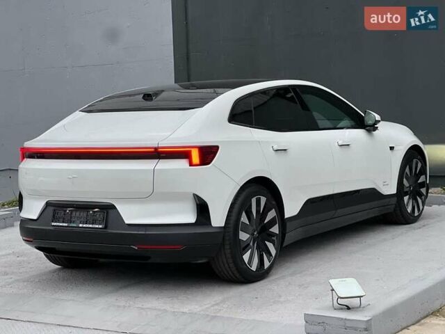 Белый Polestar 4, объемом двигателя 0 л и пробегом 1 тыс. км за 31700 $, фото 4 на Automoto.ua