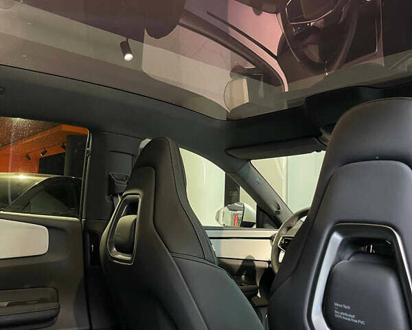 Білий Polestar 4, об'ємом двигуна 0 л та пробігом 4 тис. км за 37500 $, фото 13 на Automoto.ua