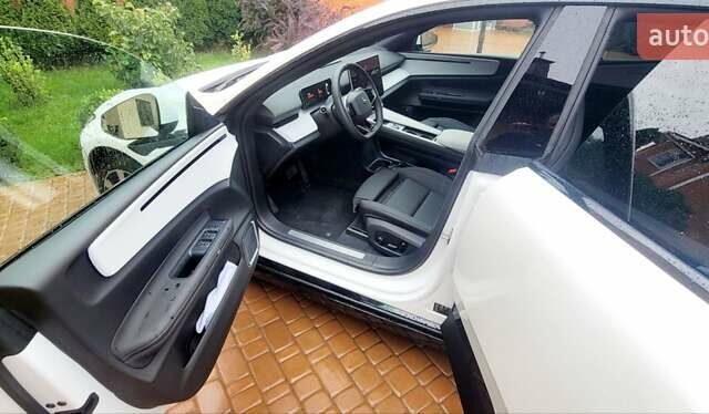 Белый Polestar 4, объемом двигателя 0 л и пробегом 17 тыс. км за 36000 $, фото 14 на Automoto.ua