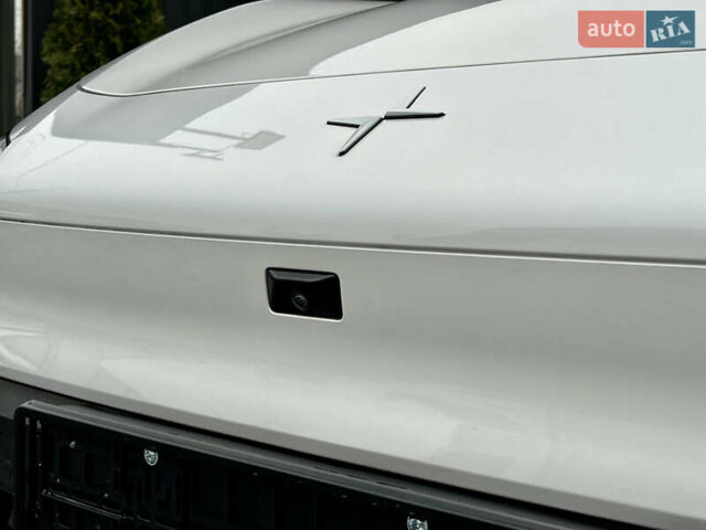 Белый Polestar 4, объемом двигателя 0 л и пробегом 1 тыс. км за 32600 $, фото 3 на Automoto.ua