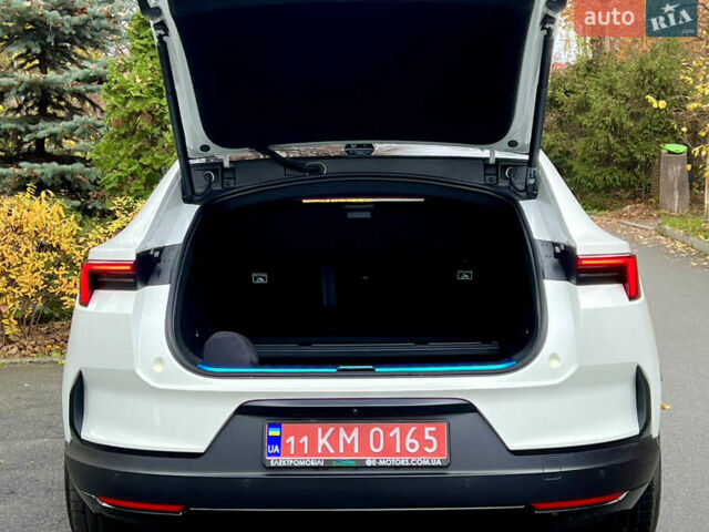 Белый Polestar 4, объемом двигателя 0 л и пробегом 1 тыс. км за 33500 $, фото 38 на Automoto.ua