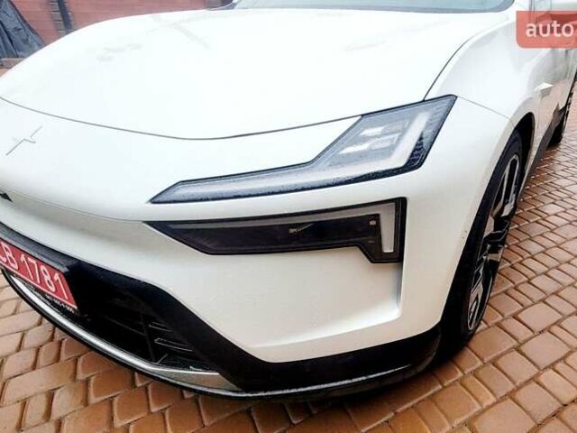 Белый Polestar 4, объемом двигателя 0 л и пробегом 17 тыс. км за 36000 $, фото 10 на Automoto.ua