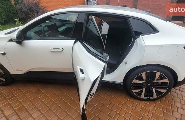 Белый Polestar 4, объемом двигателя 0 л и пробегом 17 тыс. км за 36000 $, фото 11 на Automoto.ua