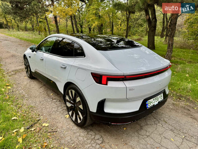 Белый Polestar 4, объемом двигателя 0 л и пробегом 18 тыс. км за 34500 $, фото 7 на Automoto.ua